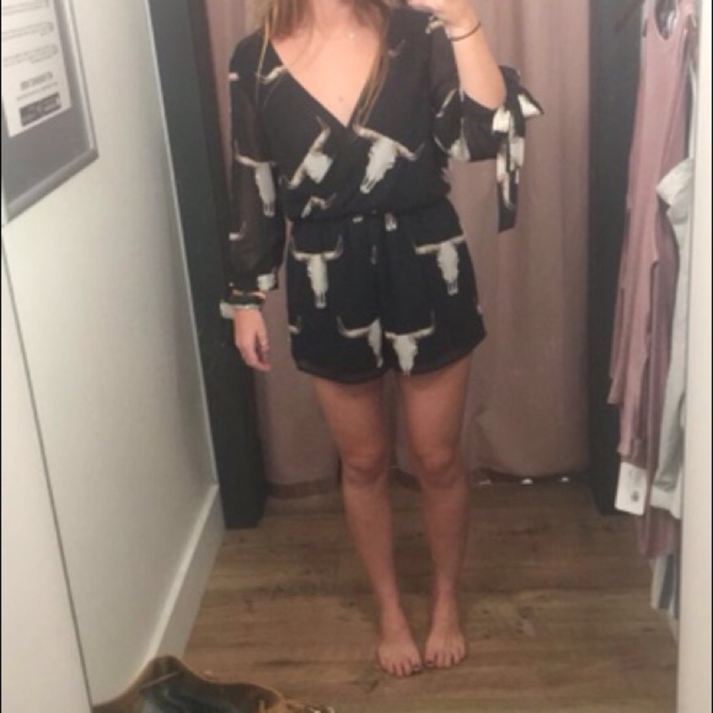 Skull romper